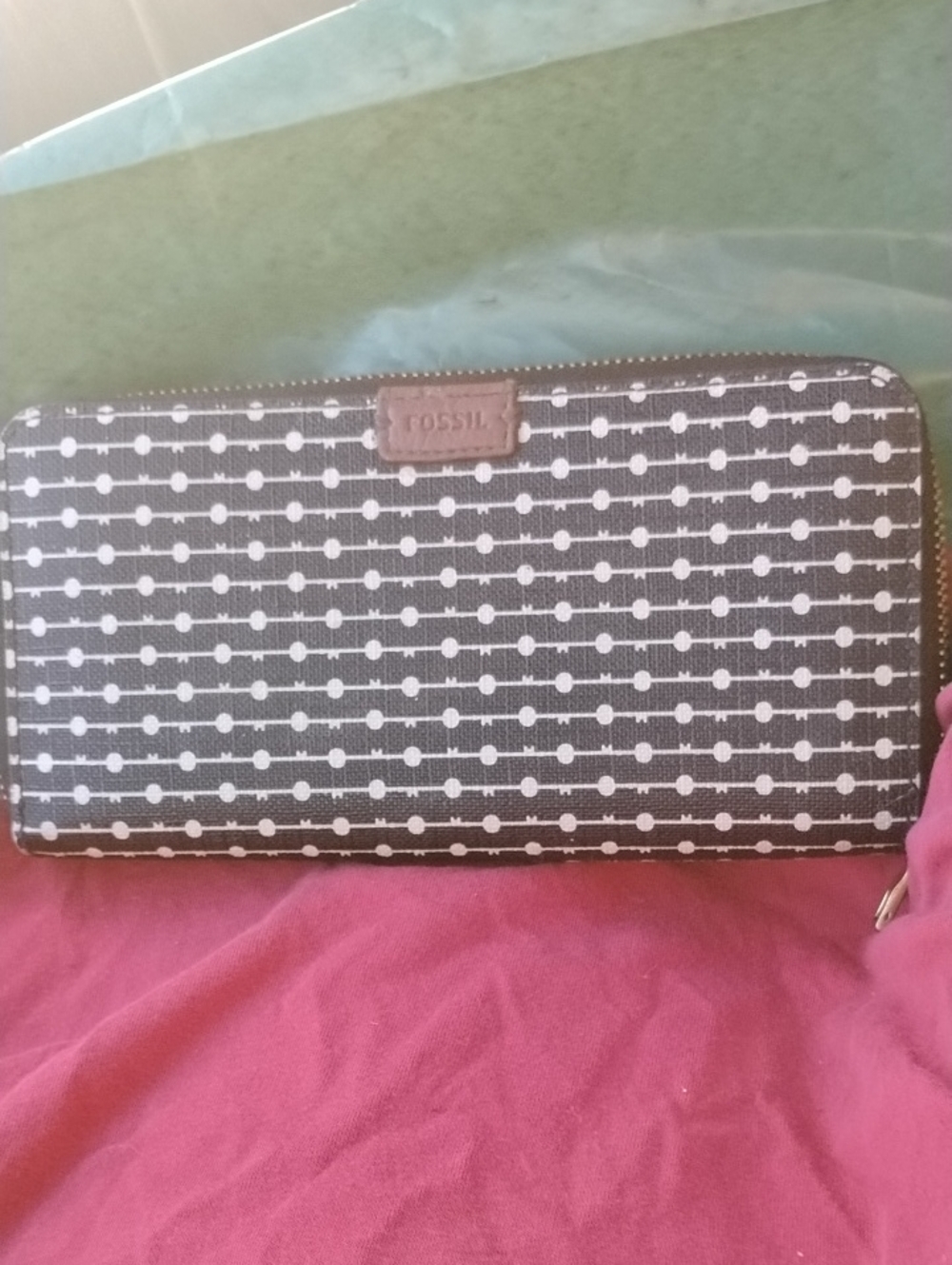Fossil Black and White Dot-Strip Zip Wallet